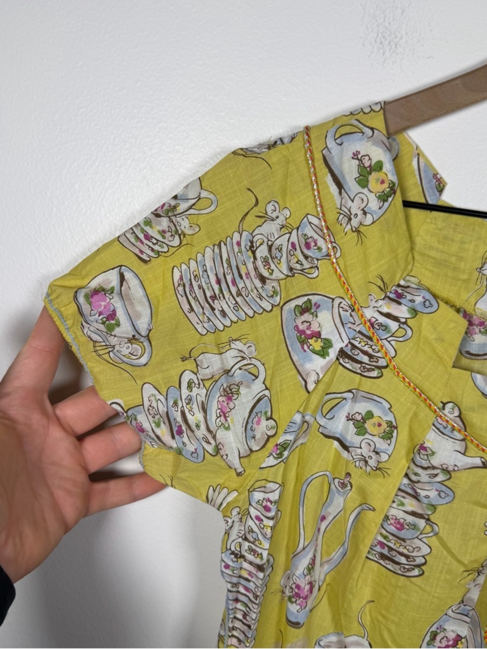 Chelsea & Violet Womens Blouse Size S Tea Party Yellow Coquette Cottagecore - Picture 6 of 7